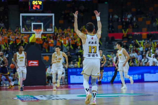 开云APP-【观察】广厦闷声发大财 2025能否迎来丰收季？